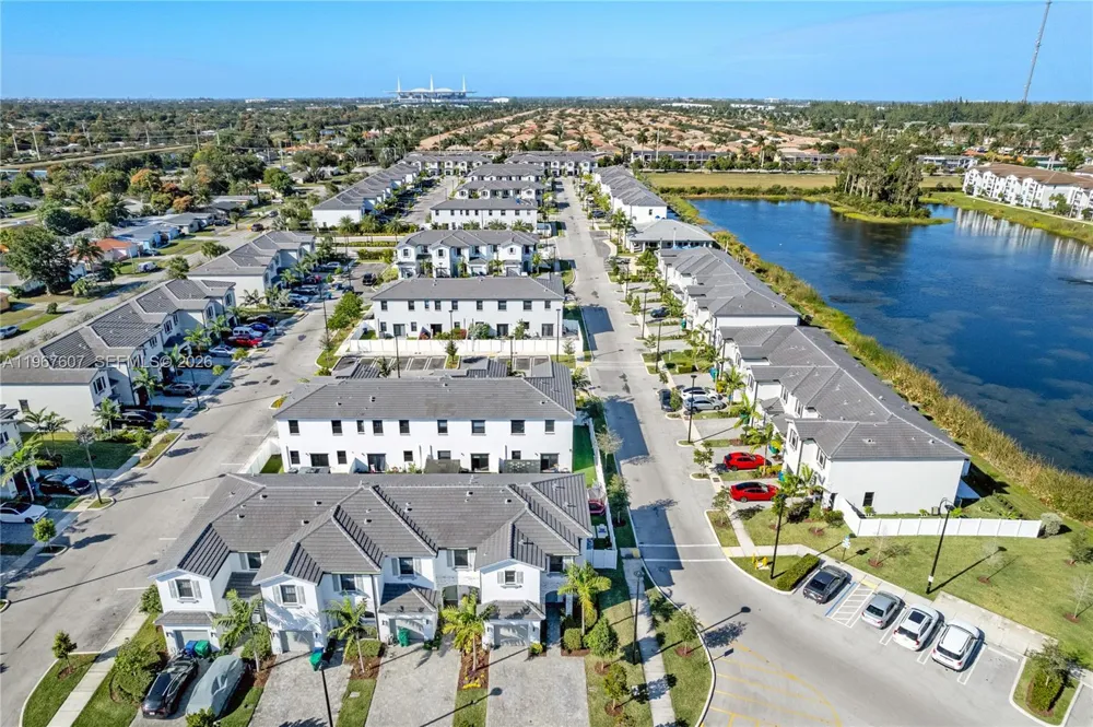 20394 NW 4th Ct #20394 Miami Gardens, FL 33169