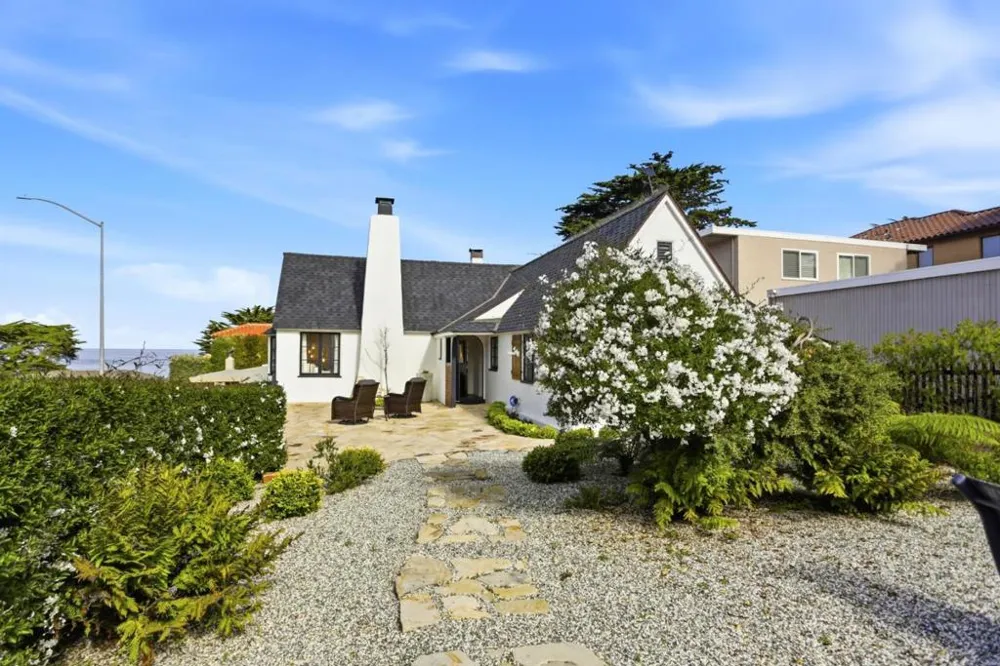 115 1st Street Pacific Grove, CA 93950