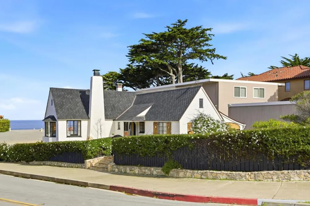 115 1st Street Pacific Grove, CA 93950