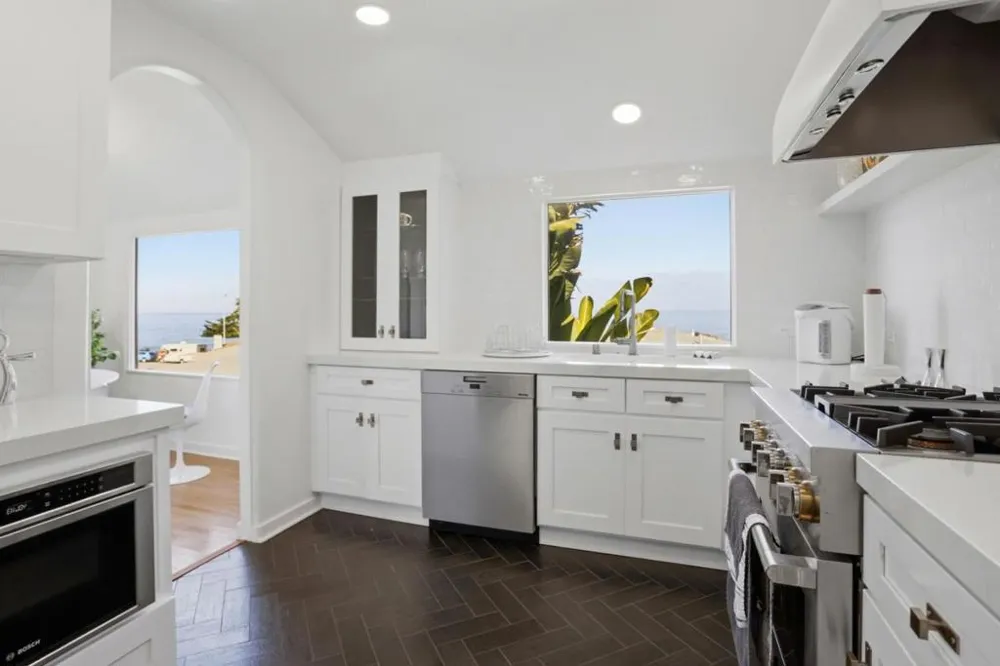 115 1st Street Pacific Grove, CA 93950