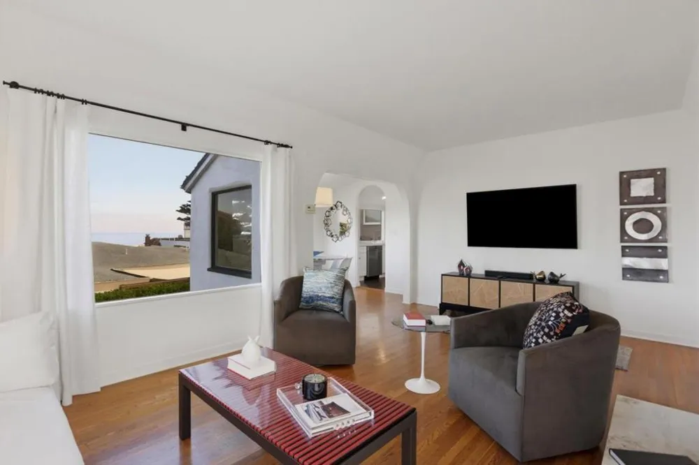 115 1st Street Pacific Grove, CA 93950