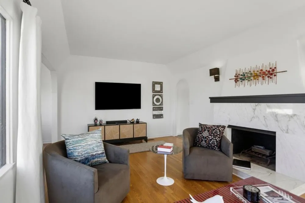 115 1st Street Pacific Grove, CA 93950