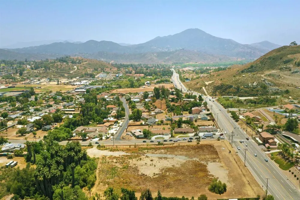 Hillsdale El Cajon, CA 92019