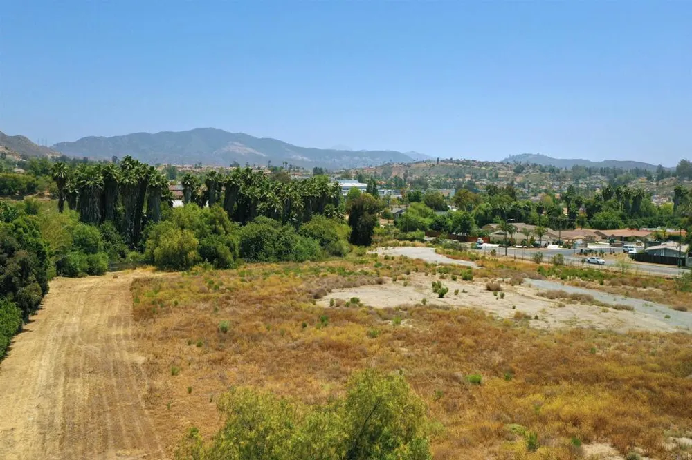 Hillsdale El Cajon, CA 92019