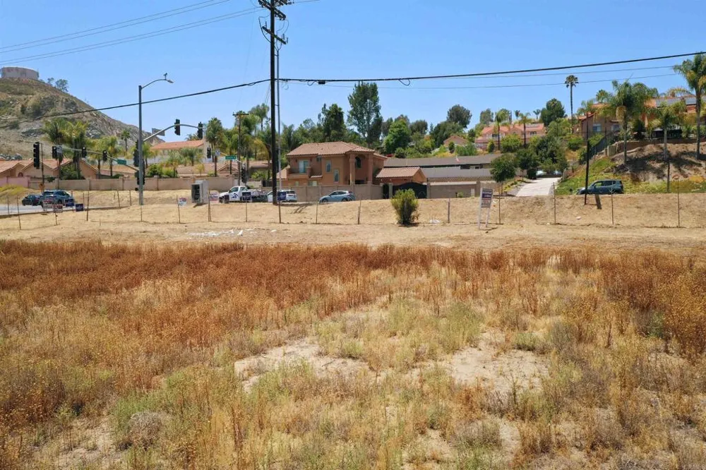Hillsdale El Cajon, CA 92019