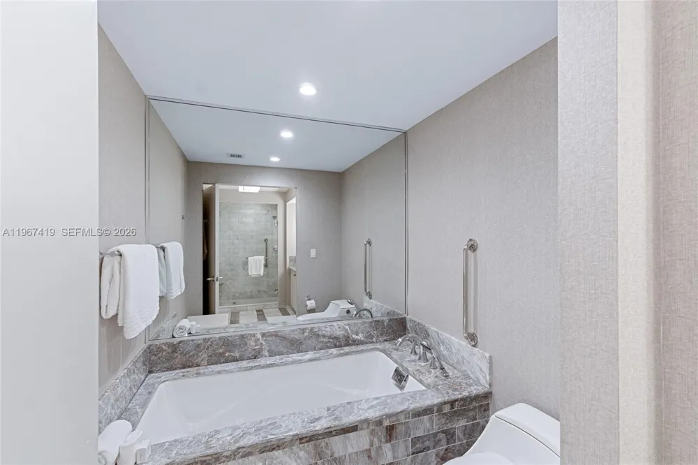 551 Fort Lauderdale Beach Blvd #H1212 Fort Lauderdale, FL 33304