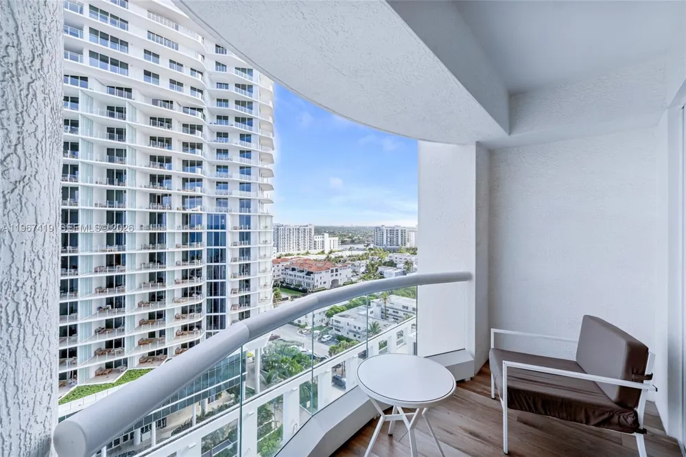 551 Fort Lauderdale Beach Blvd #H1212 Fort Lauderdale, FL 33304