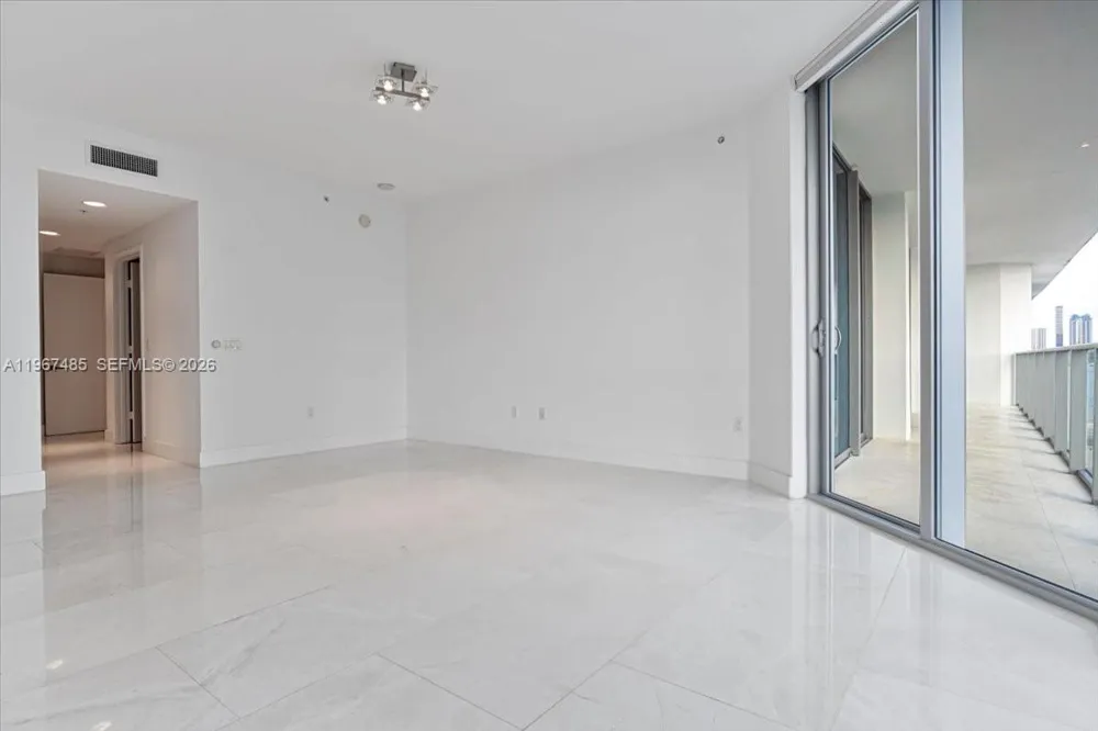 17301 Biscayne Blvd #305 North Miami Beach, FL 33160