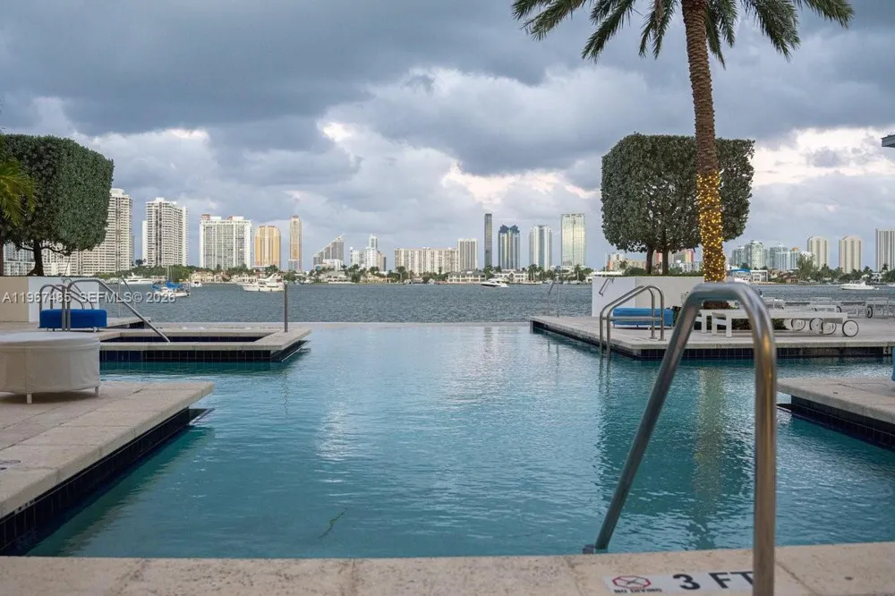17301 Biscayne Blvd #305 North Miami Beach, FL 33160