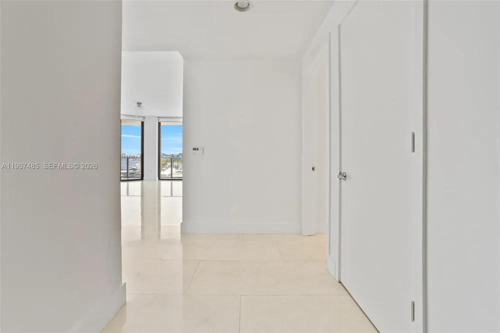 17301 Biscayne Blvd #305 North Miami Beach, FL 33160