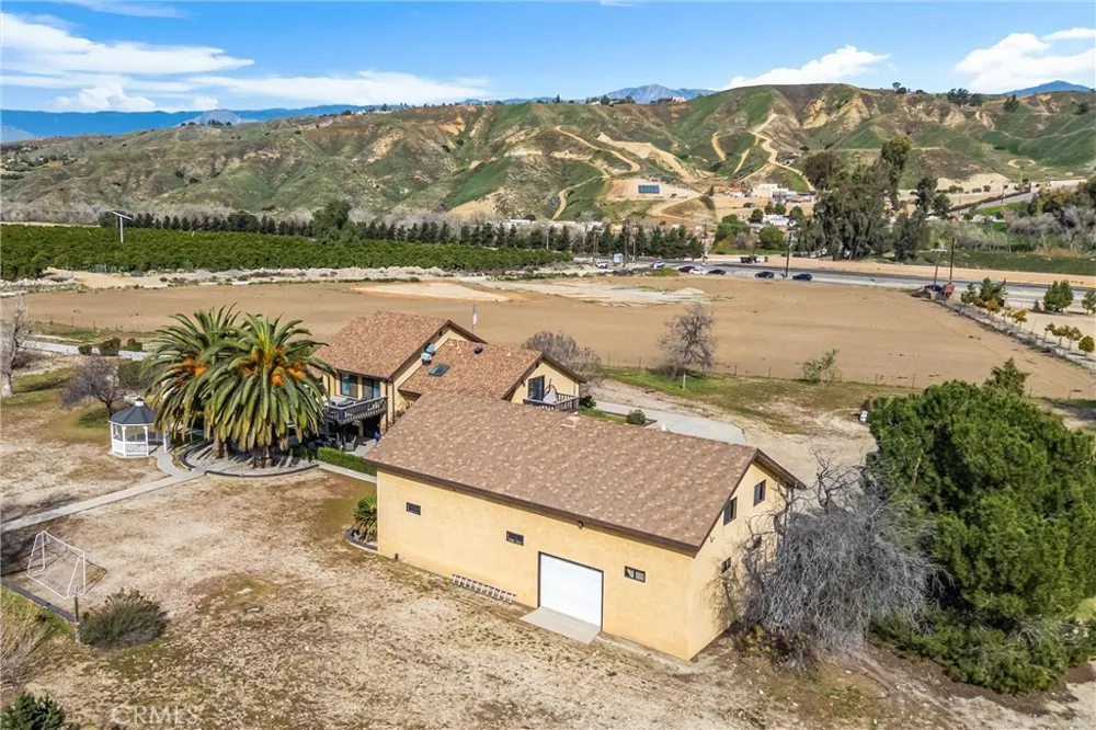 28450 Live Oak Canyon Road Redlands, CA 92373