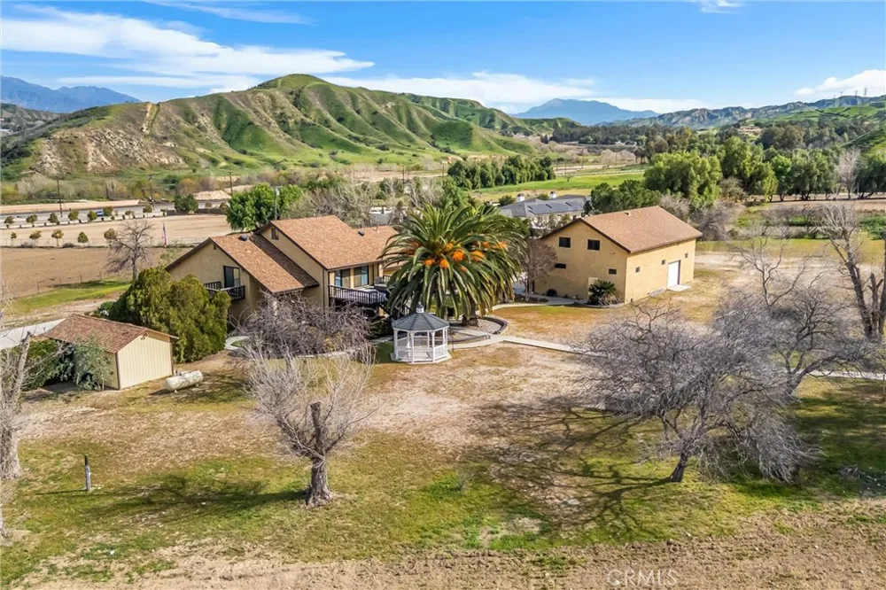 28450 Live Oak Canyon Road Redlands, CA 92373