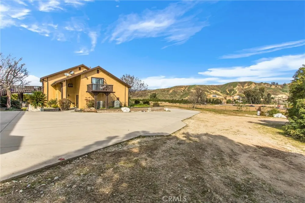 28450 Live Oak Canyon Road Redlands, CA 92373