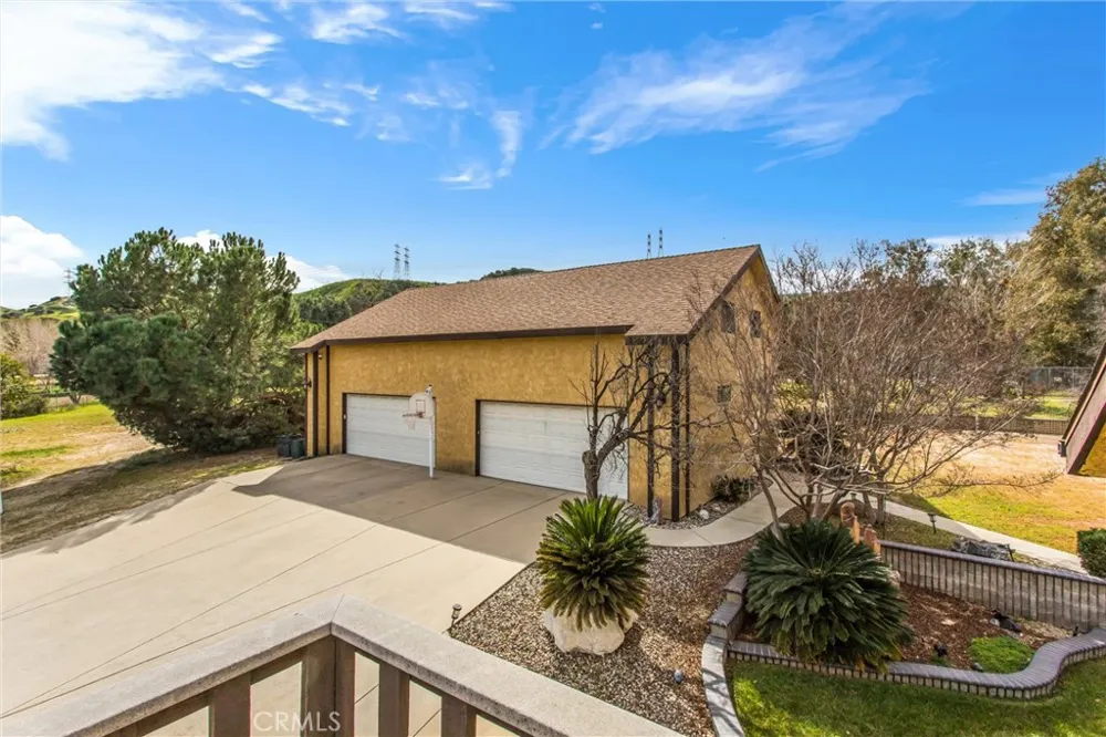 28450 Live Oak Canyon Road Redlands, CA 92373