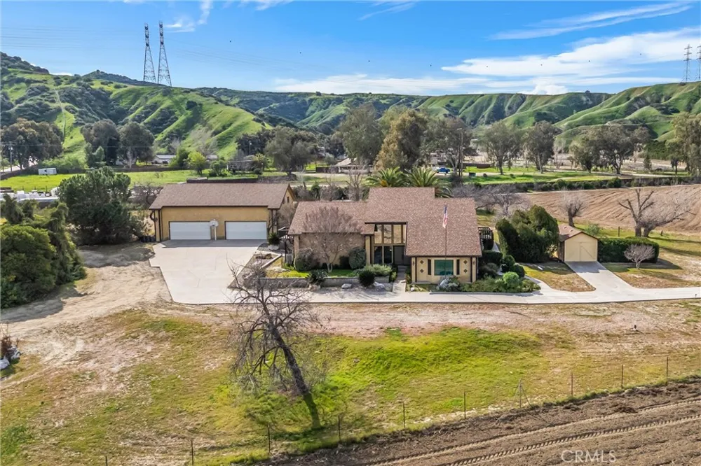 28450 Live Oak Canyon Road Redlands, CA 92373