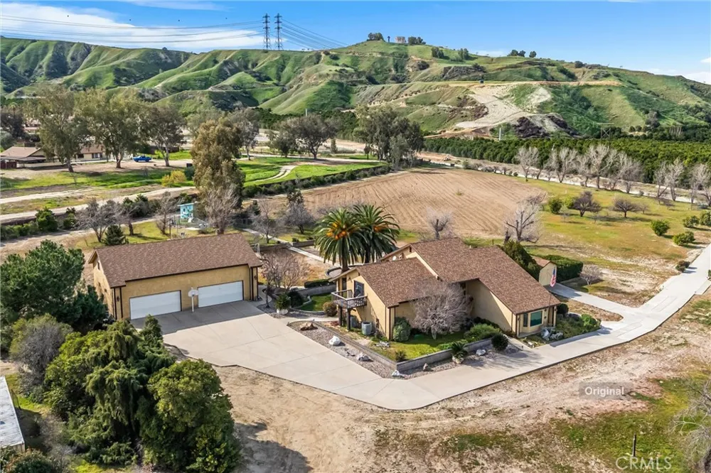 28450 Live Oak Canyon Road Redlands, CA 92373