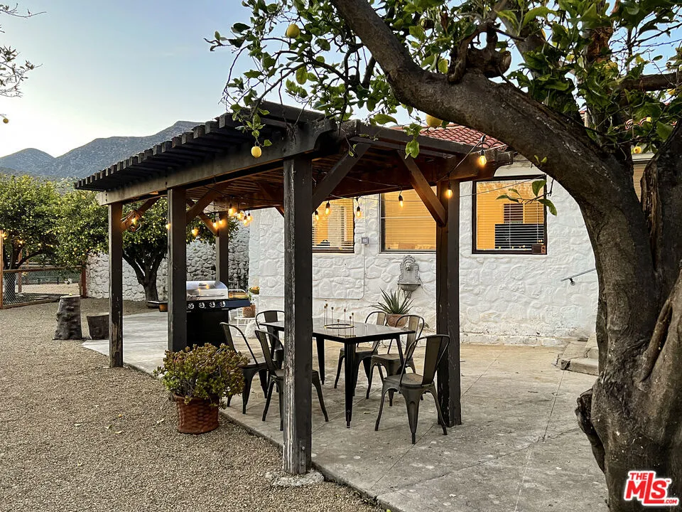 828 Fordyce Rd & 2561 Grand Avenue Ojai, CA 93023
