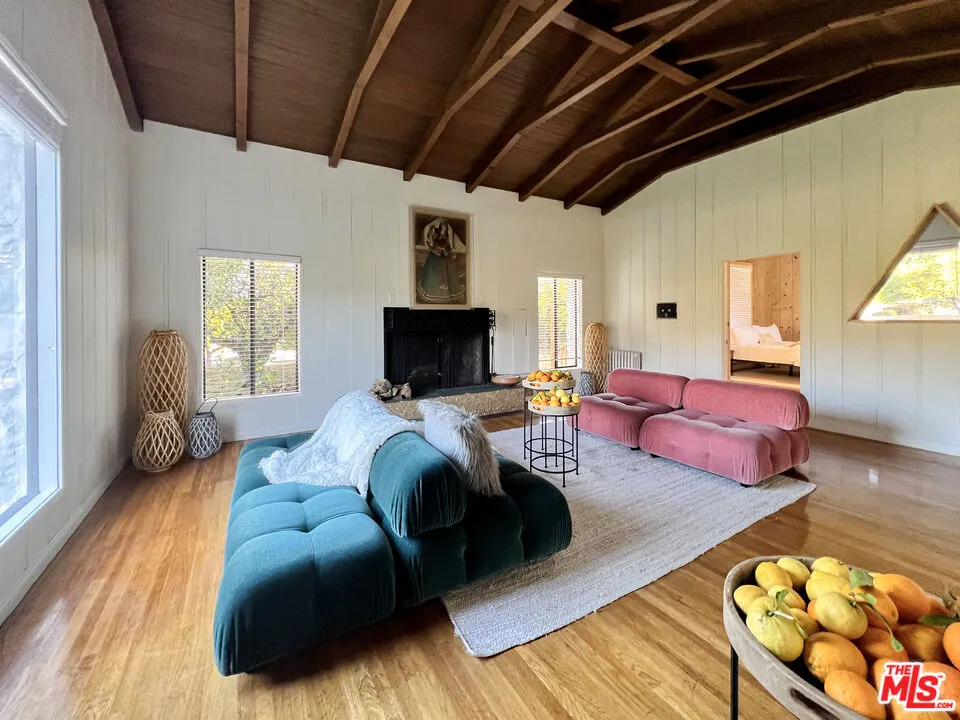 828 Fordyce Rd & 2561 Grand Avenue Ojai, CA 93023