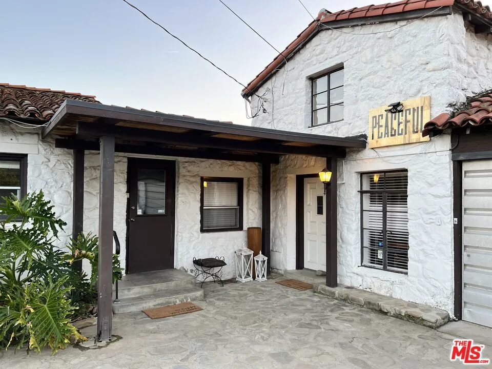 828 Fordyce Rd & 2561 Grand Avenue Ojai, CA 93023