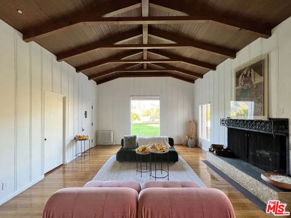 828 Fordyce Rd & 2561 Grand Avenue Ojai, CA 93023