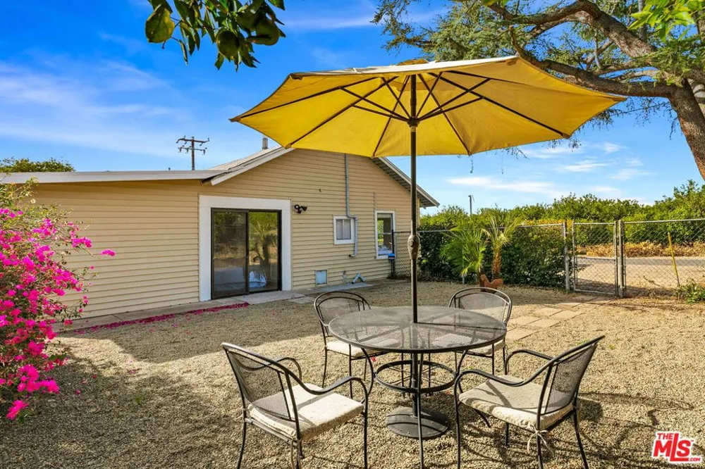 828 Fordyce Rd & 2561 Grand Avenue Ojai, CA 93023
