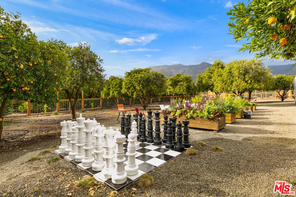 828 Fordyce Rd & 2561 Grand Avenue Ojai, CA 93023