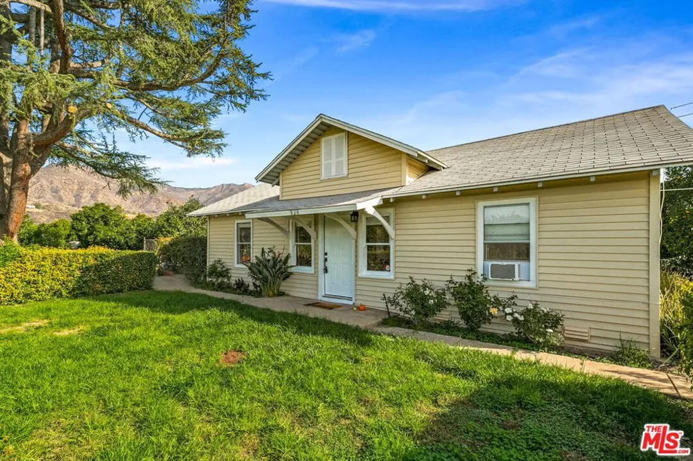 828 Fordyce Rd & 2561 Grand Avenue Ojai, CA 93023