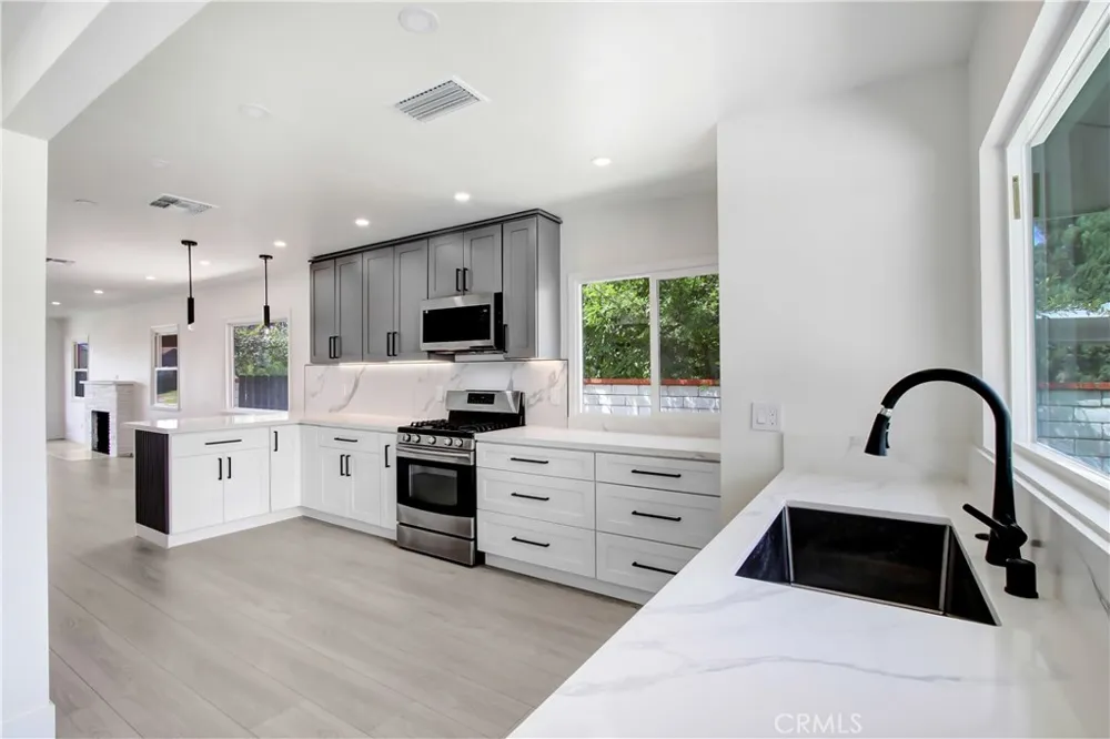 4061 Maplewood pl Riverside, CA 92506