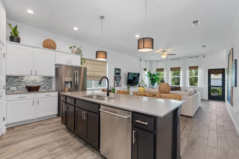 9905 Dalliance Lane Manor, TX 78653