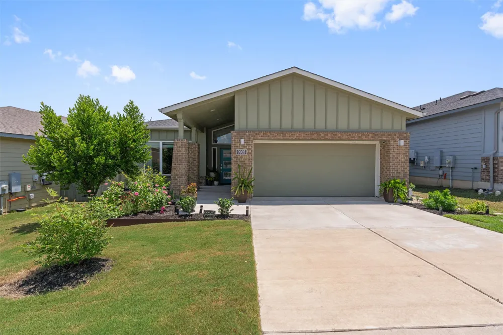 9905 Dalliance Lane Manor, TX 78653