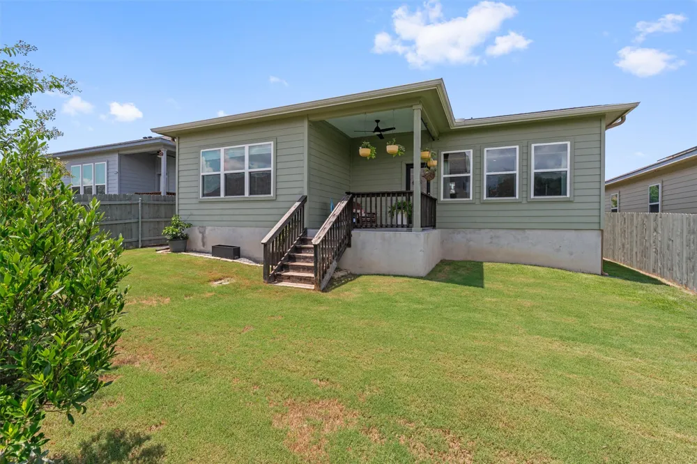 9905 Dalliance Lane Manor, TX 78653