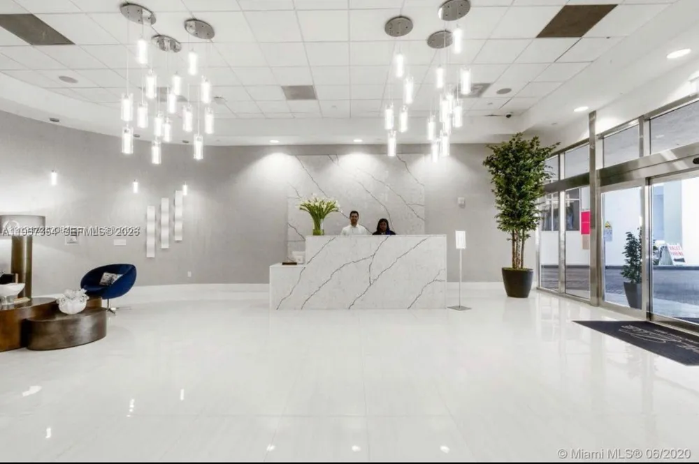 1200 Brickell Bay Dr #4217 Miami, FL 33131