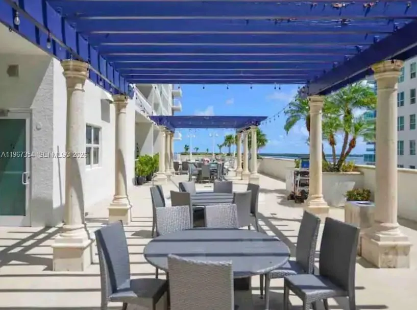 1200 Brickell Bay Dr #4217 Miami, FL 33131