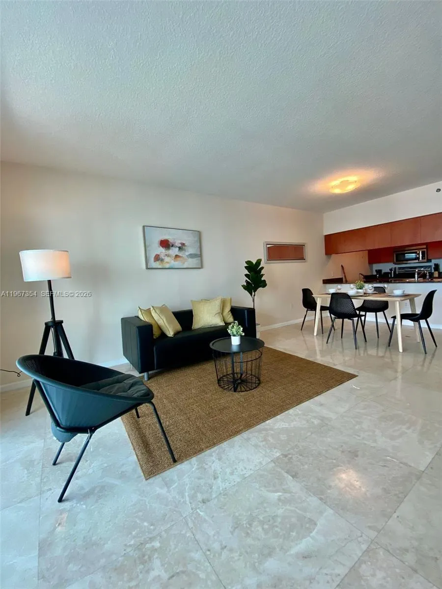 1200 Brickell Bay Dr #4217 Miami, FL 33131