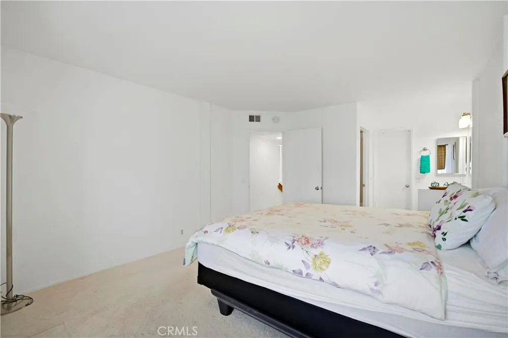 4900 Grand Avenue #215 Covina, CA 91724