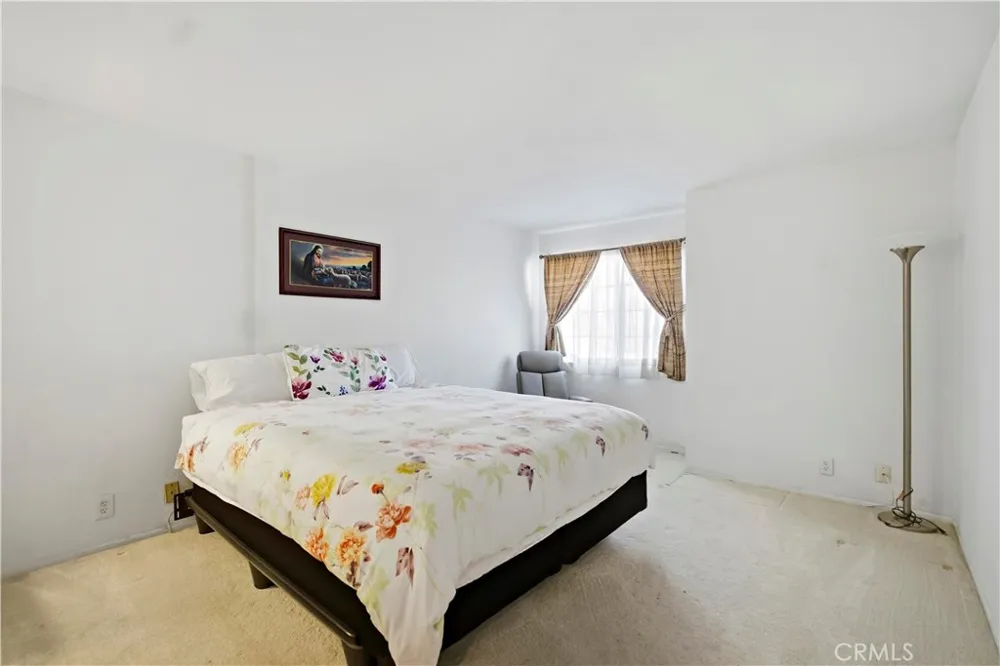 4900 Grand Avenue #215 Covina, CA 91724