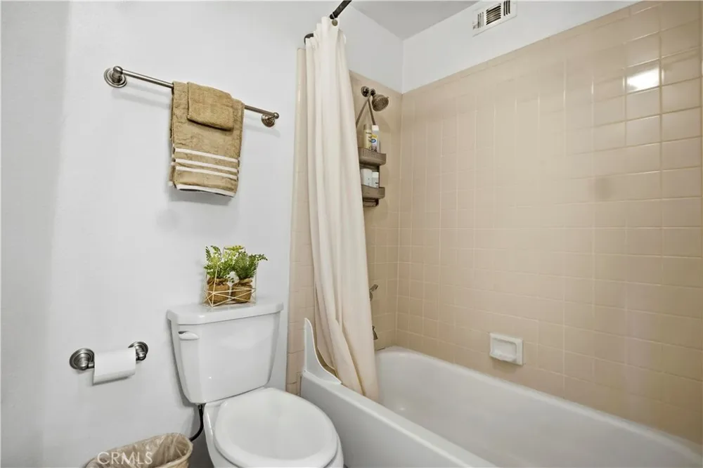 4900 Grand Avenue #215 Covina, CA 91724
