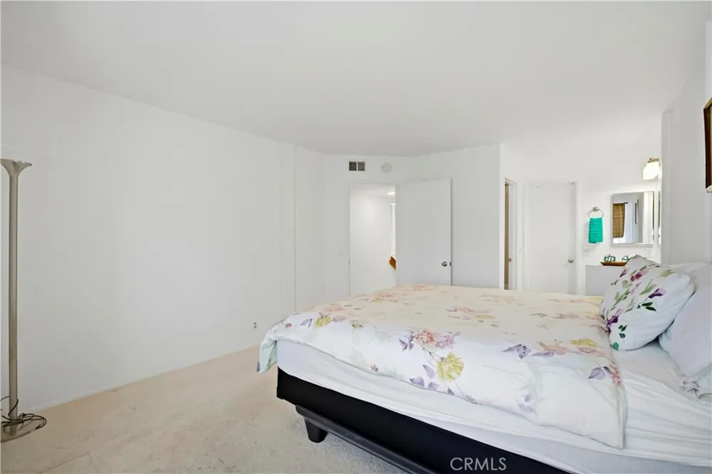 4900 Grand Avenue #215 Covina, CA 91724