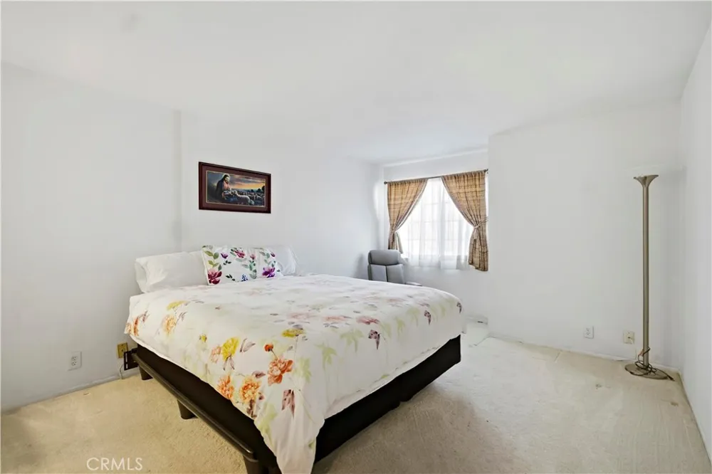 4900 Grand Avenue #215 Covina, CA 91724