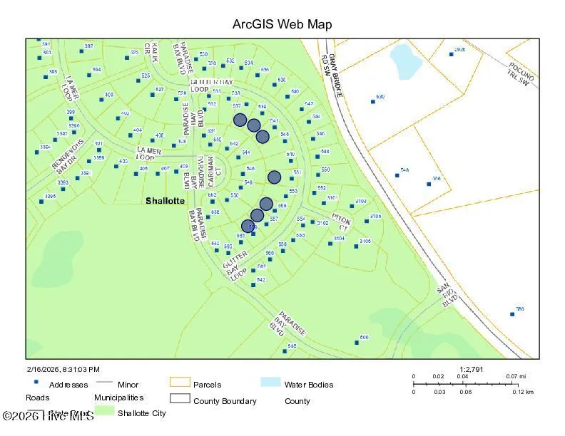 559 Glitter Bay Loop