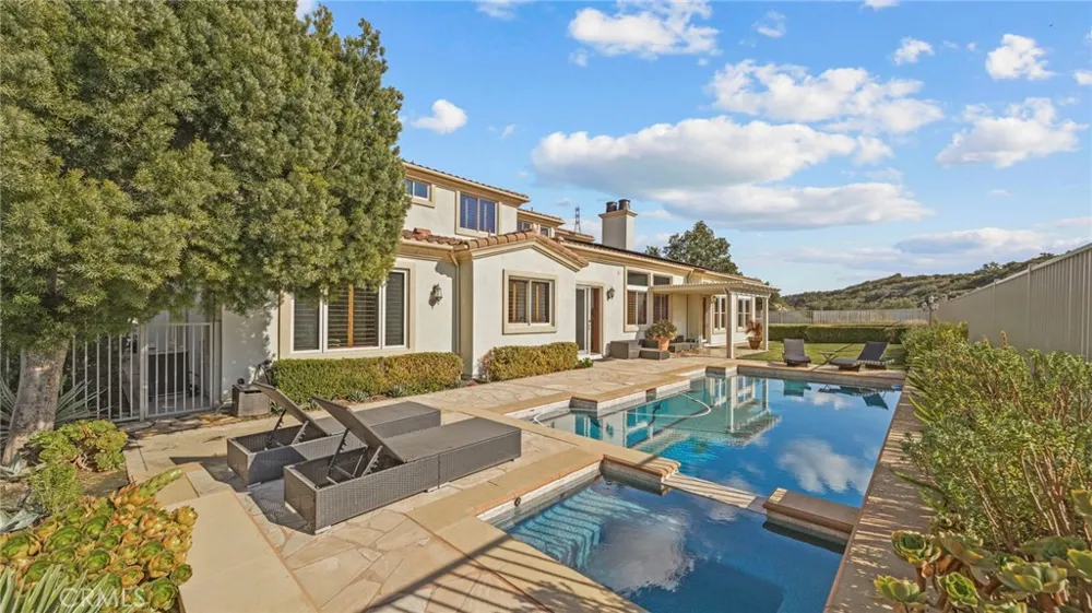 18041 Merlin Road Silverado, CA 92676