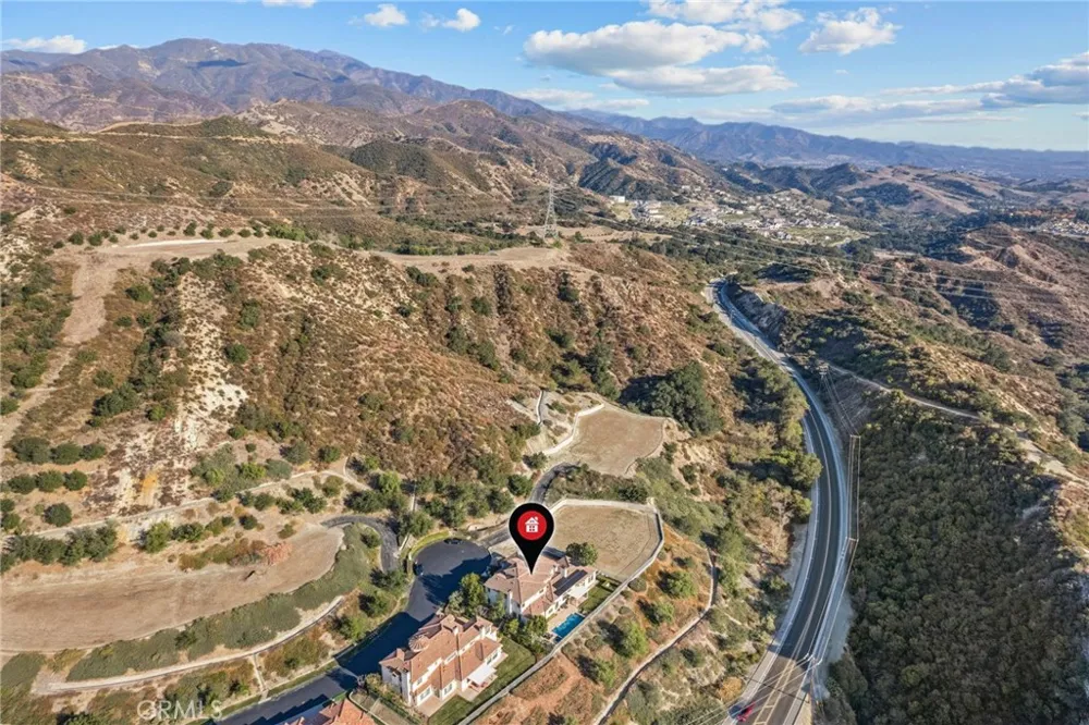 18041 Merlin Road Silverado, CA 92676