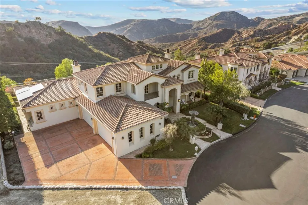 18041 Merlin Road Silverado, CA 92676