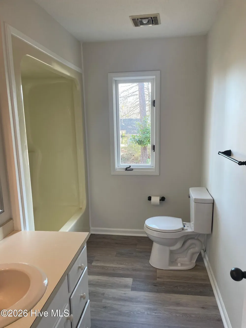 316 E Bay Ridge Road Harrells, NC 28444