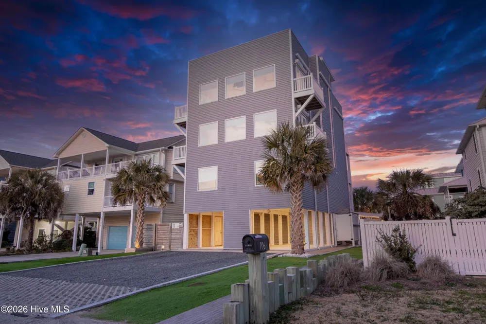 106 Charlotte Avenue Surf City, NC 28445