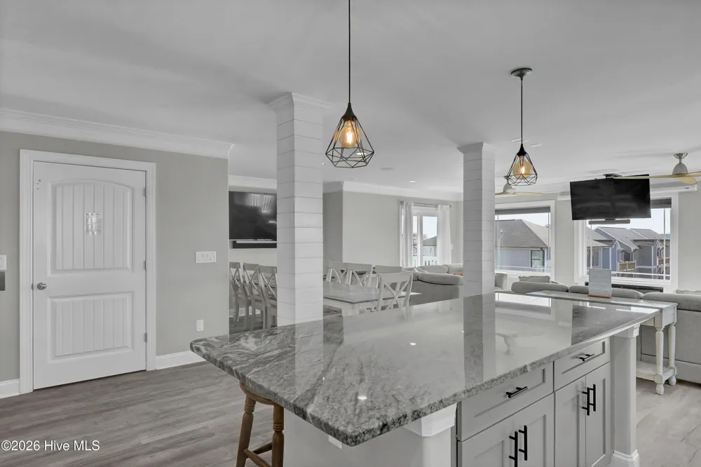 106 Charlotte Avenue Surf City, NC 28445