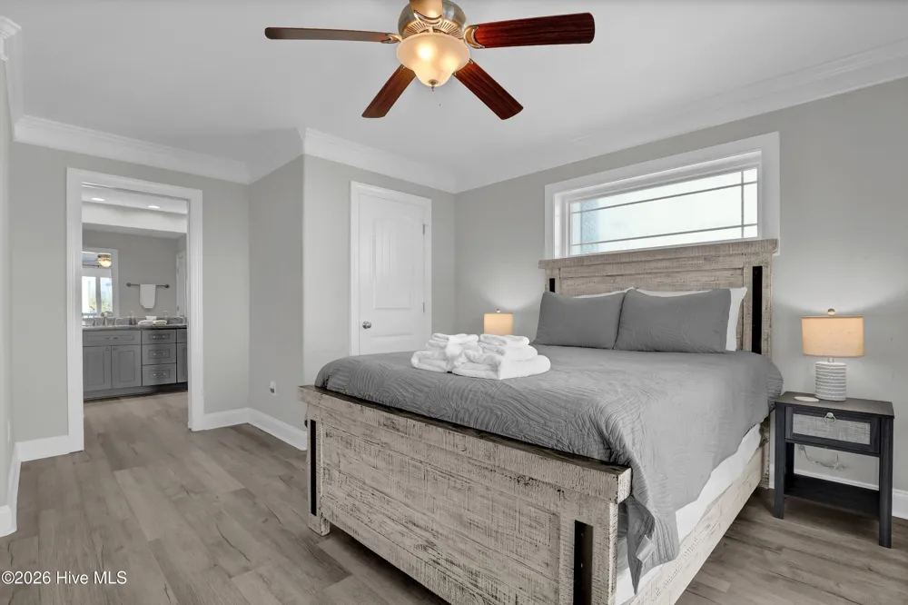 106 Charlotte Avenue Surf City, NC 28445