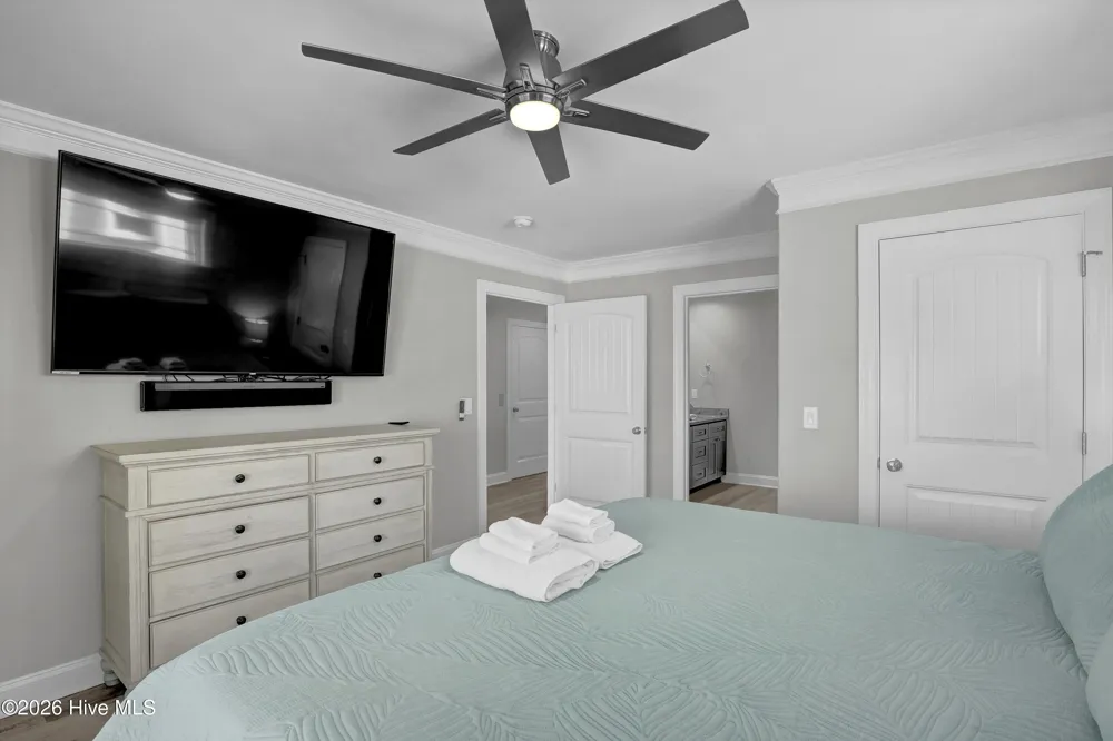 106 Charlotte Avenue Surf City, NC 28445