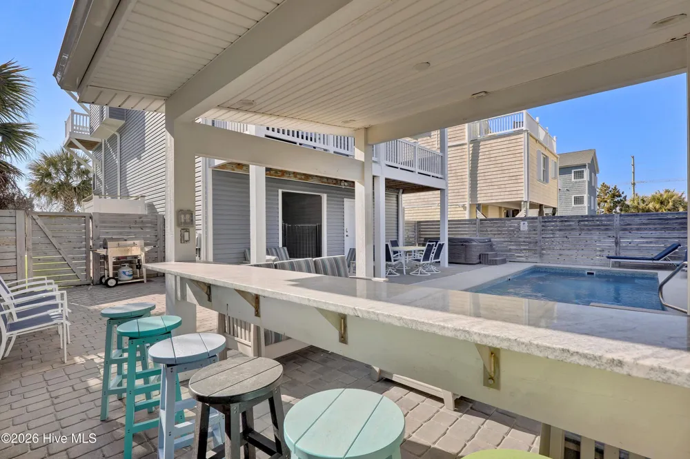 106 Charlotte Avenue Surf City, NC 28445