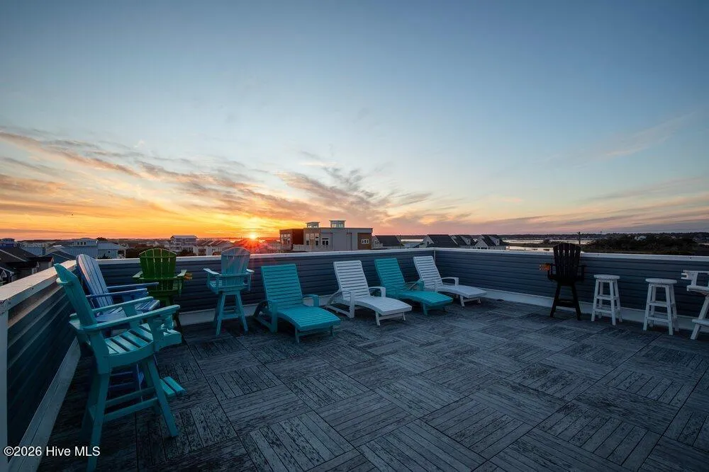 106 Charlotte Avenue Surf City, NC 28445